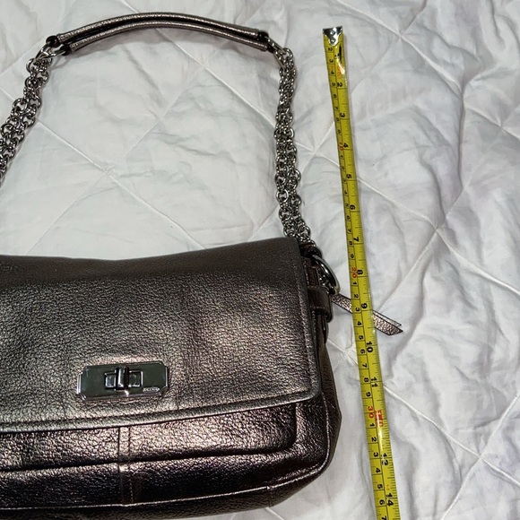 RARE EUC  Coach Metallic Chelsea Flap Crossbody 17808 bag - Picture 4 of 14